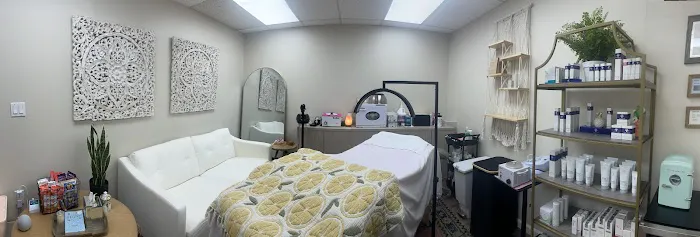 Black-Eyed Susan Salon Picture 2