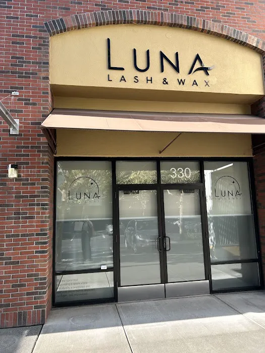 Luna Lash & Wax Picture 1