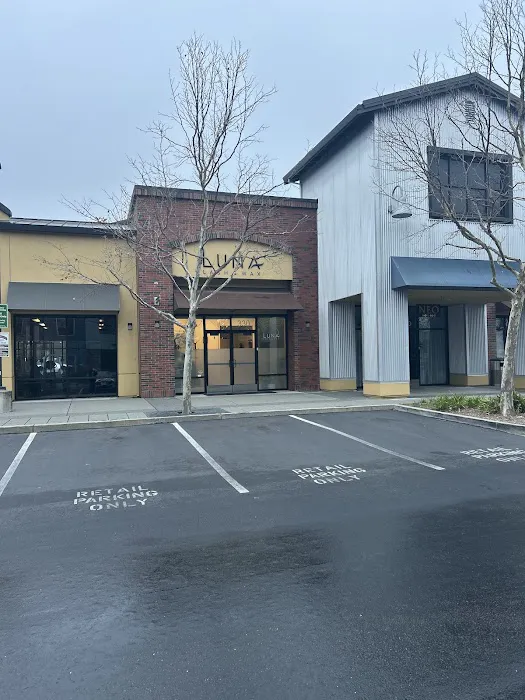 Luna Lash & Wax Picture 8