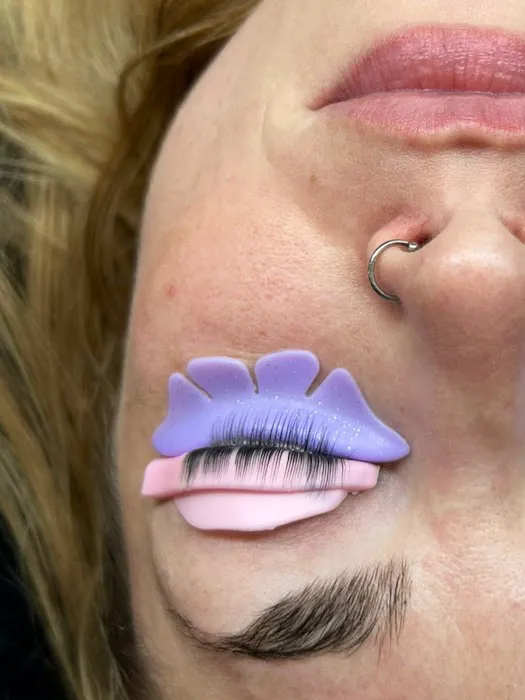 Luna Lash & Wax Picture 6