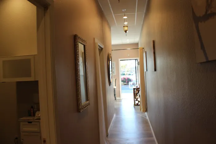 Skin Logic Picture 1