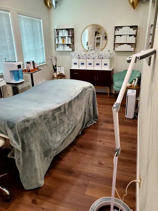 Esthetics On Main Picture 5