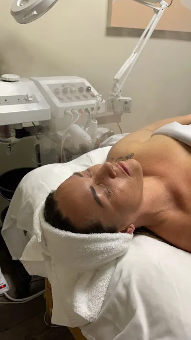 Hayley at Slashed Studio Picture 7