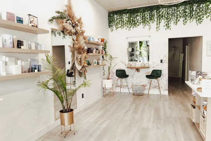 Radiant Skincare and Wellness Lounge Picture 1