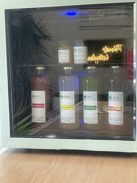 Radiant Skincare and Wellness Lounge Picture 6