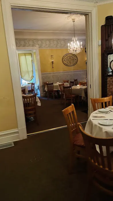 Scheftner Devina V Picture 1