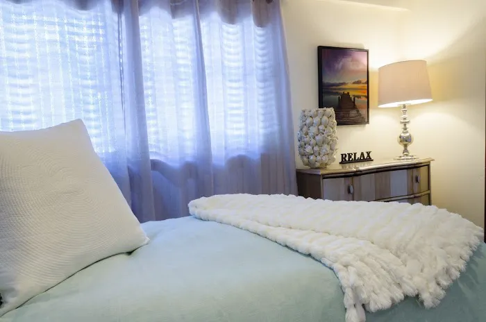 Caelie Steele Skin Care Picture 3