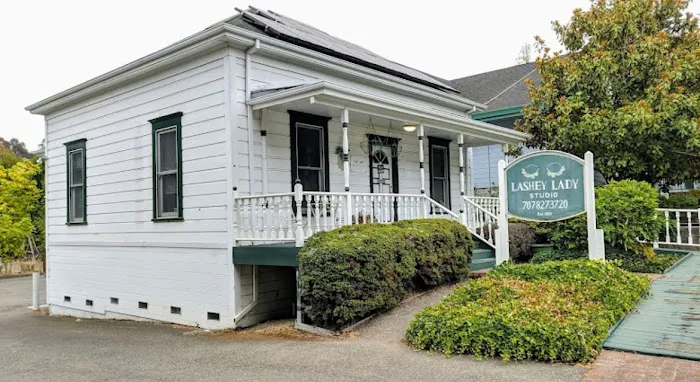 Ink Room and Aesthetics Picture 2