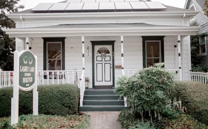 Ink Room and Aesthetics Picture 9