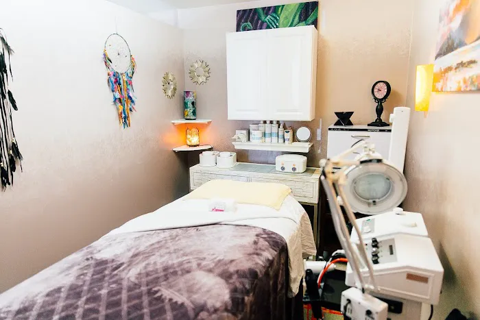 Braziliant Body Sugaring Studio Picture 1