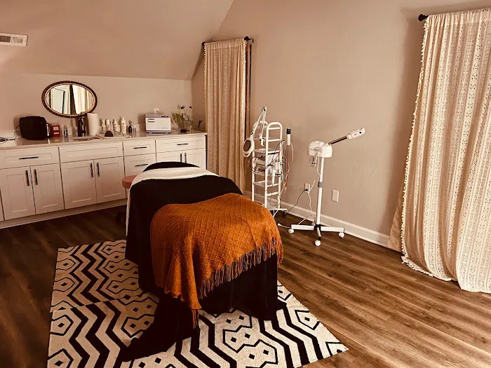 Emily M Esthetics Picture 4