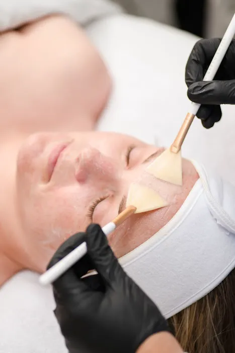 The Alchemist Skin Bar Picture 5