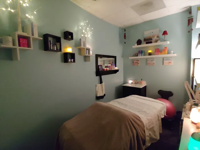 Inlet Swan Spa Picture 1