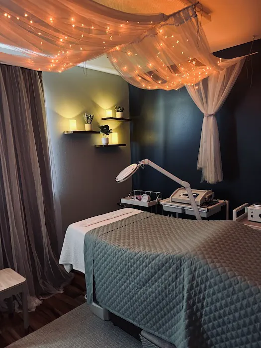 Aesthetic Therapy LLC Picture 1