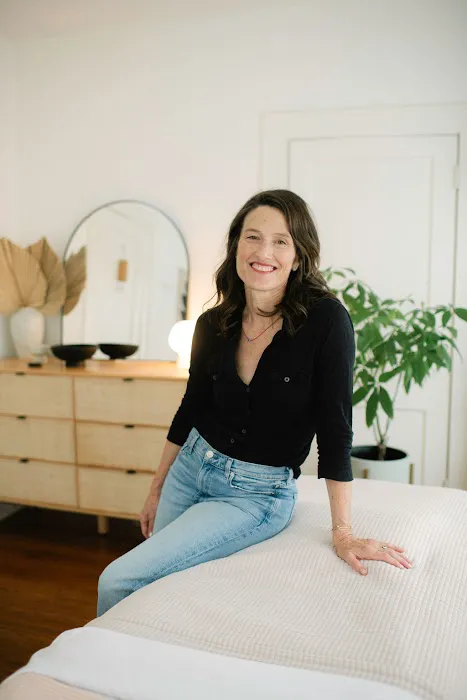 Margaret Webb, LAc/ Shaping Face Picture 10