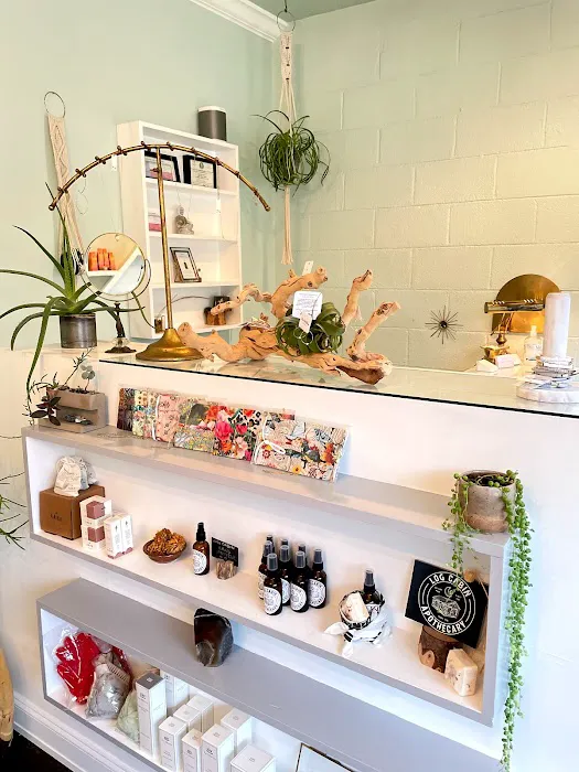 Jolie Skin Studio Picture 8