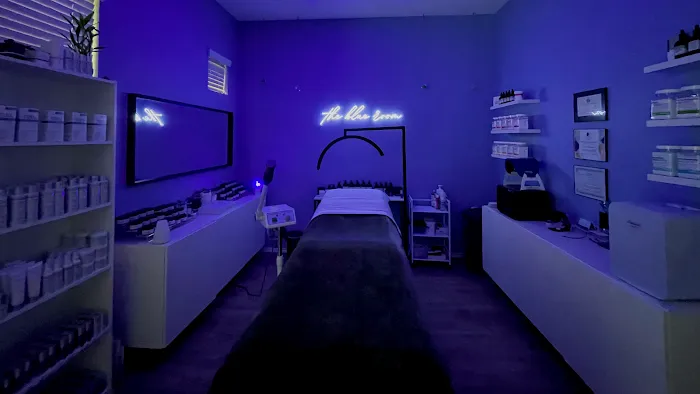 The Blue Room Face & Body Picture 10