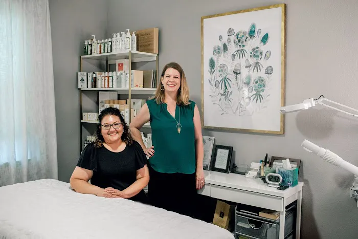 Pearlescent Skin Care Picture 2