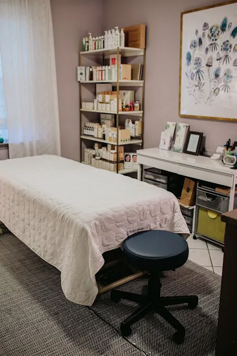 Pearlescent Skin Care Picture 3