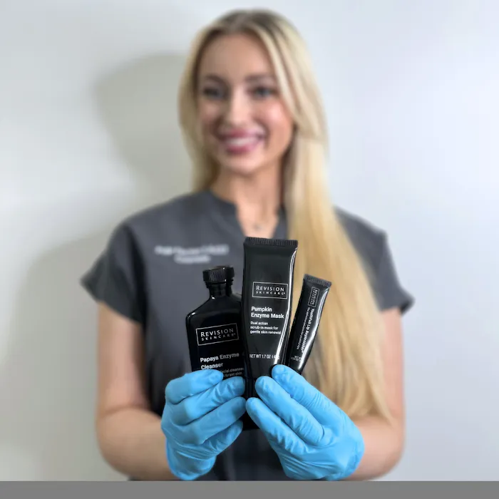 Dermly. Skincare Picture 8