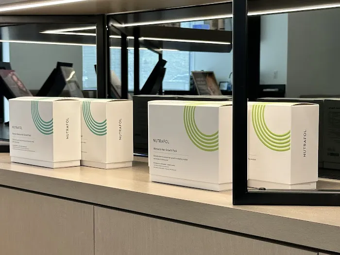 Dermly. Skincare Picture 2