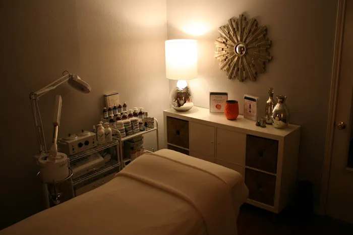 L'Orange Skin Studio Picture 5