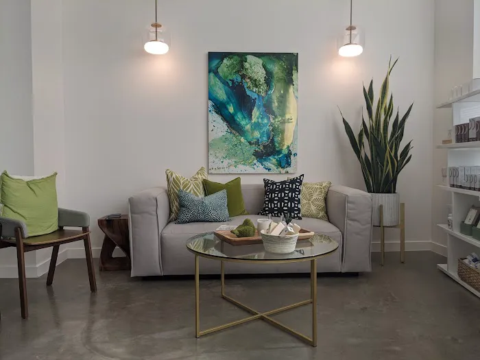 Aloe Skin + Body Picture 1