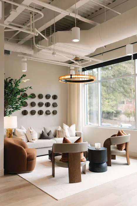 Skin Pharm Picture 3