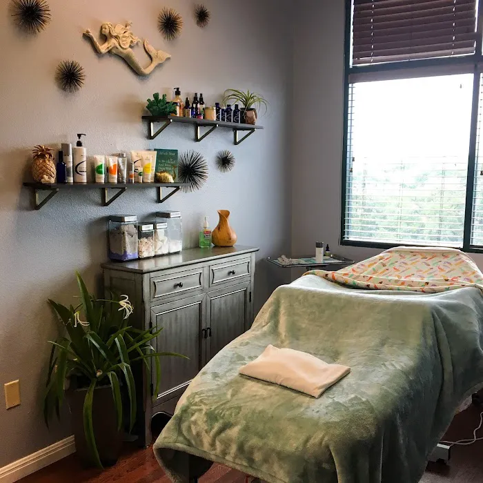 Aqua Luna Aesthetics Picture 5