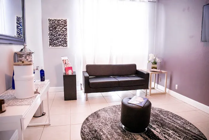 Med Physique Center For Aesthetics Picture 2