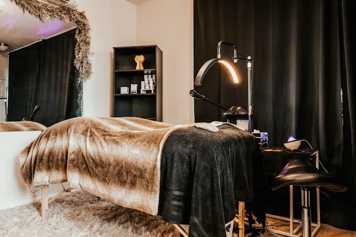 AV AestheX by KARINA Picture 1