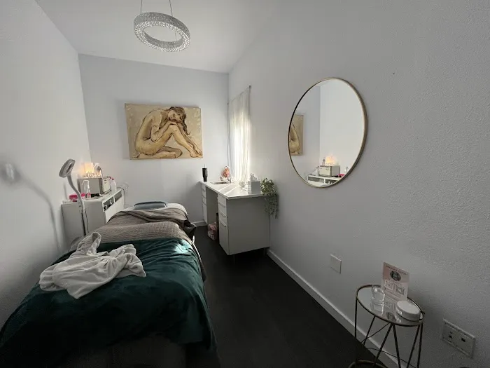 Ann Webb Skin Clinic Picture 4