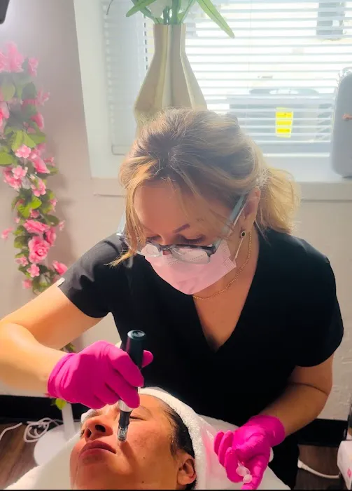 Renueva Skin Care LLC Picture 3