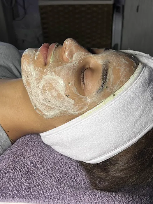 Née Butta Picture 4