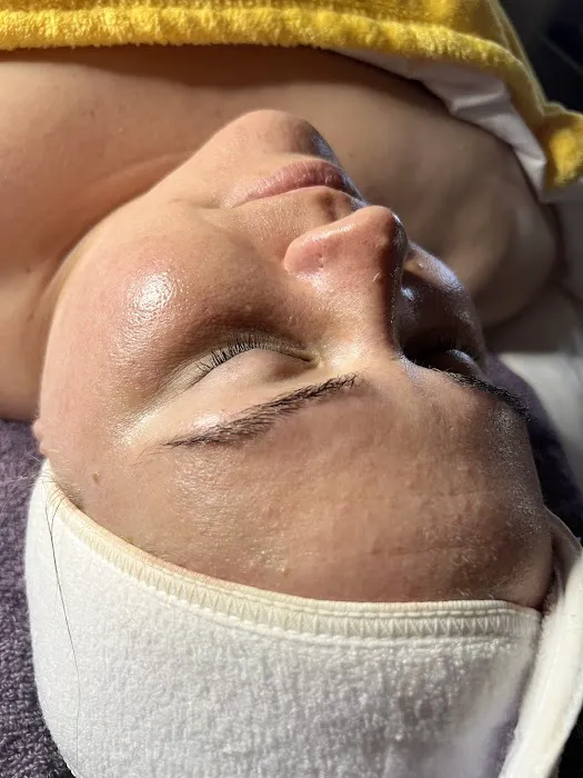 Née Butta Picture 3