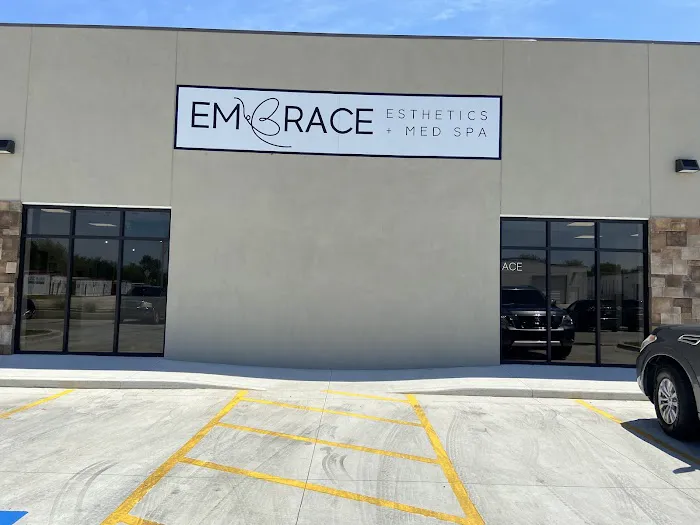 Embrace Esthetics + Med Spa Picture 2