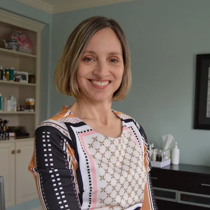 Amy Linville Esthetics Picture 1