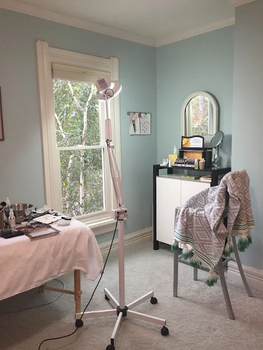 Amy Linville Esthetics Picture 2