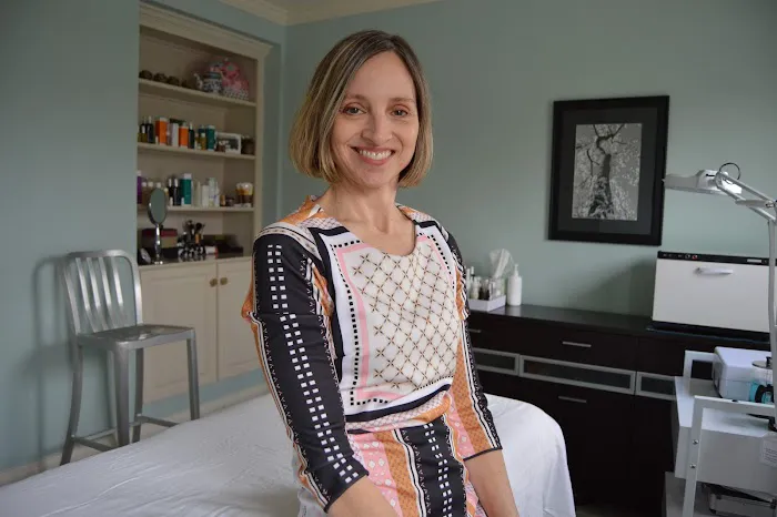 Amy Linville Esthetics Picture 4