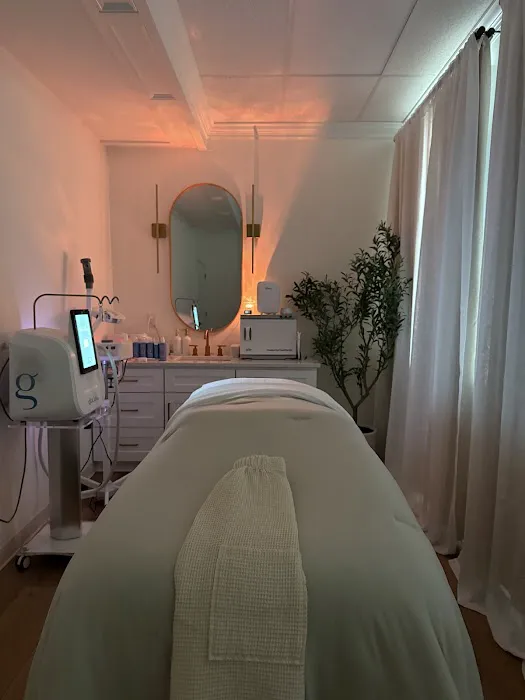 Skin & Sugar Picture 1