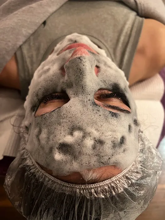 Adryan Aesthetics Skin care Specialists, Custom cosmetics & Facial Bar Picture 8