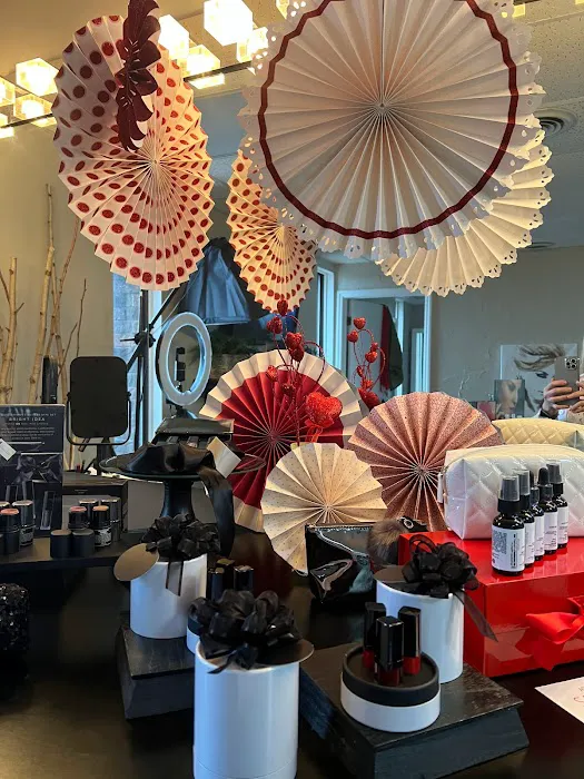 Adryan Aesthetics Skin care Specialists, Custom cosmetics & Facial Bar Picture 4