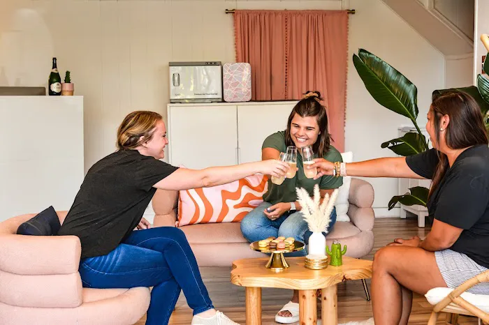 Oasis Face Bar Delaware Picture 6