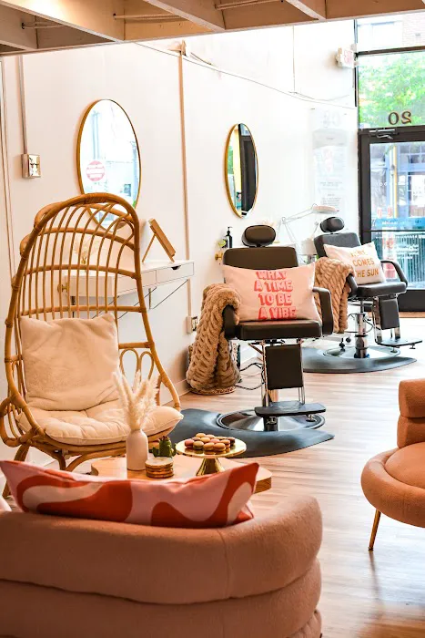 Oasis Face Bar Delaware Picture 1