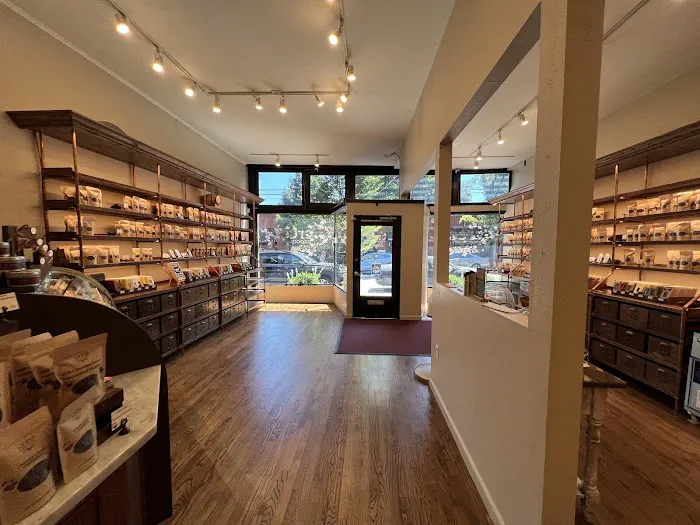 Bellini's Skin & Parfumerie Picture 3