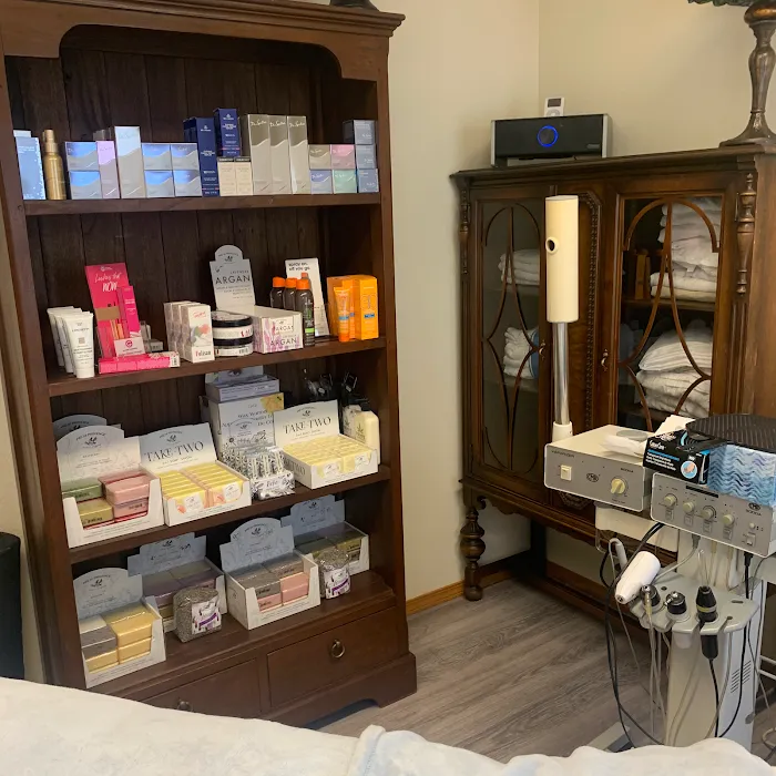 The Face Place Picture 10