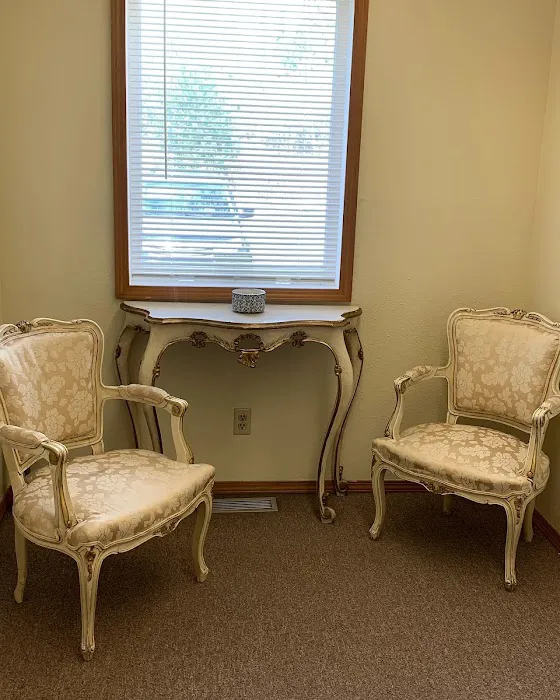 The Face Place Picture 9