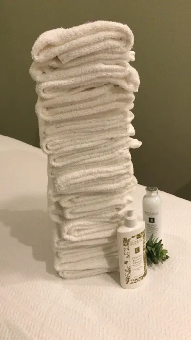 Skin & Soul Holistic Wellness | Pamela Sander, Holistic Esthetician & Reiki Master Picture 4