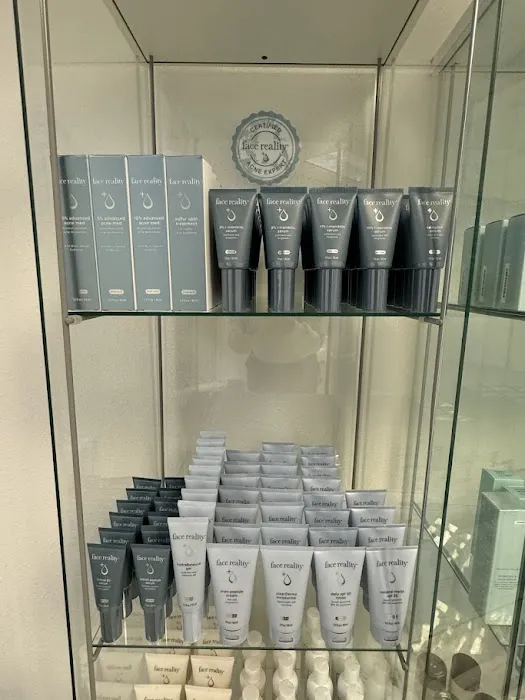 B.Clear Aesthetics Picture 9