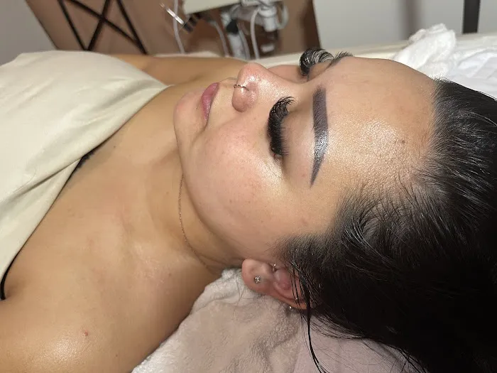 Michelka Beauty Lounge Picture 6